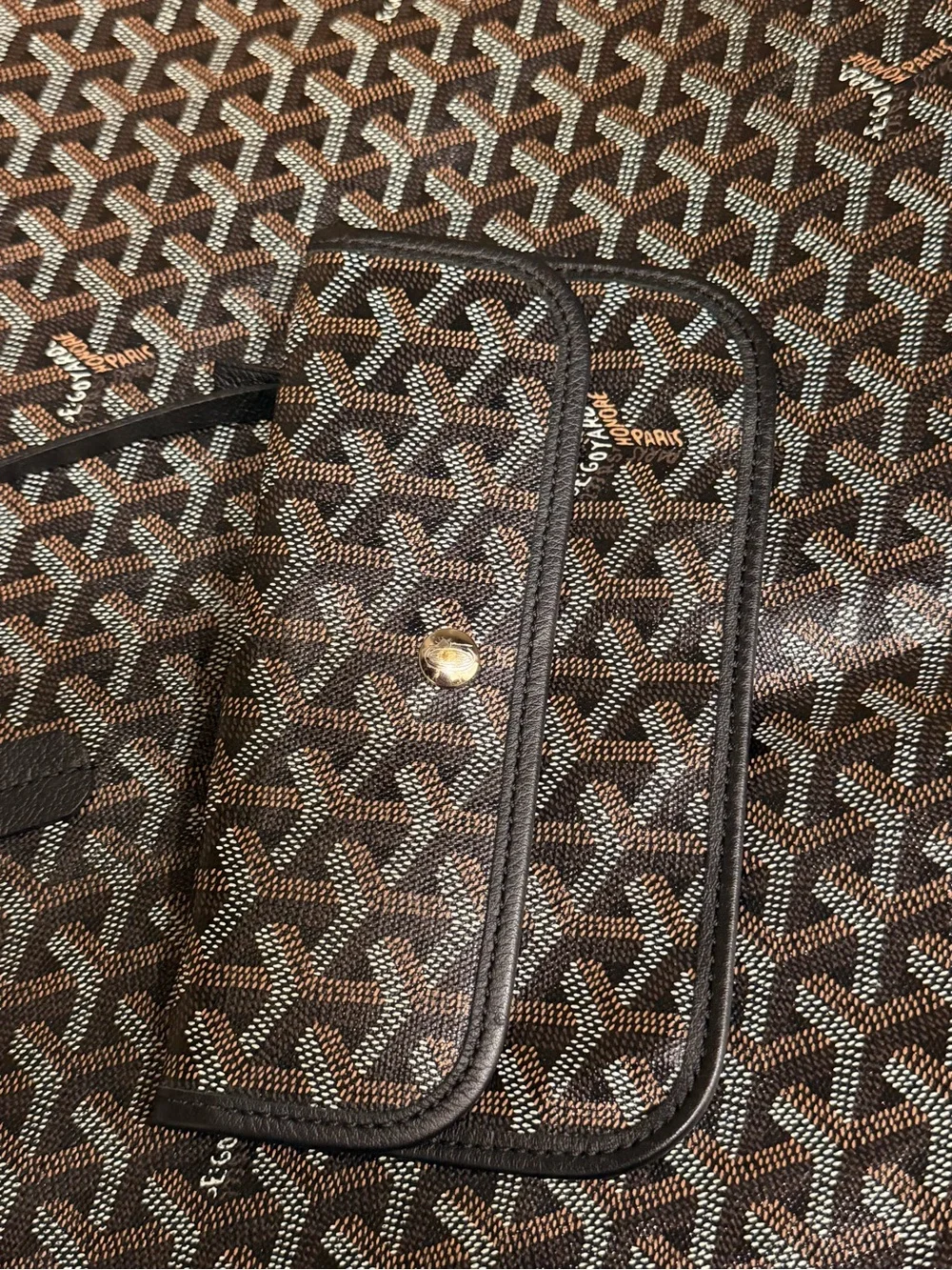 Goyard Saint Louis GM tote in Black and Brown Goyard Canvas - Picture 9 of 16